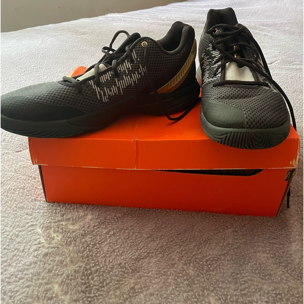 Kyrie Basketball Shoes